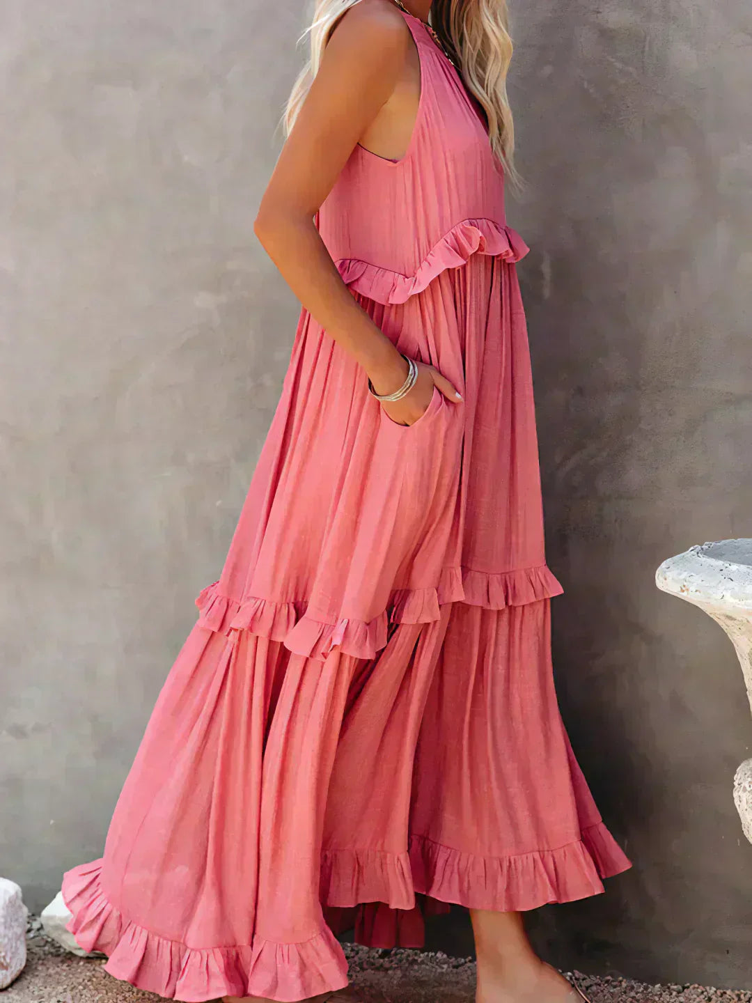 Courtney™ | Elegant Sleeveless Dress with Ruffles