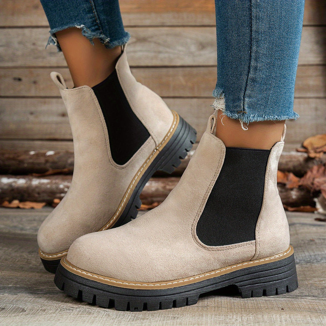 Blythe | Women's Chelsea Platform Ankle Boots - Black - Image 12