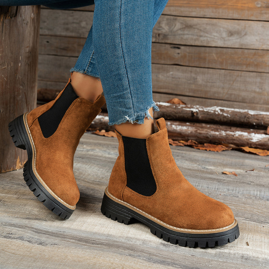 Blythe | Women's Chelsea Platform Ankle Boots - Black - Image 15