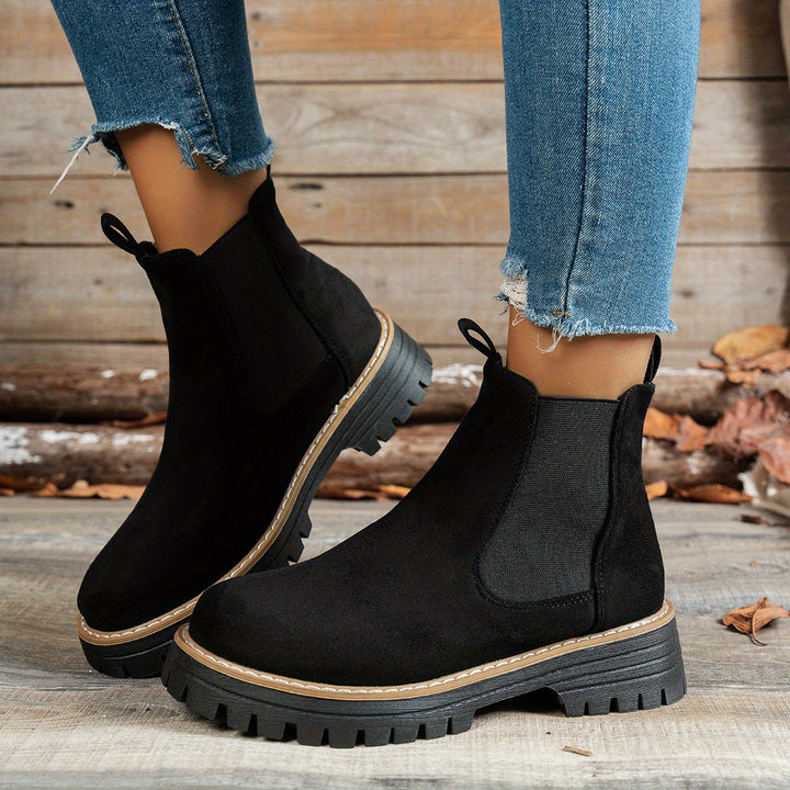 Blythe | Women's Chelsea Platform Ankle Boots - Black - Image 4