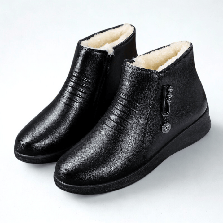 Corinna | Women's Fur-Lined Winter Ankle Boots - Black - Image 1
