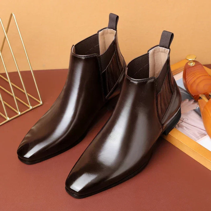 Marlowe | Women's Chelsea Ankle Boot in Dark Brown - Dark Brown - Image 3