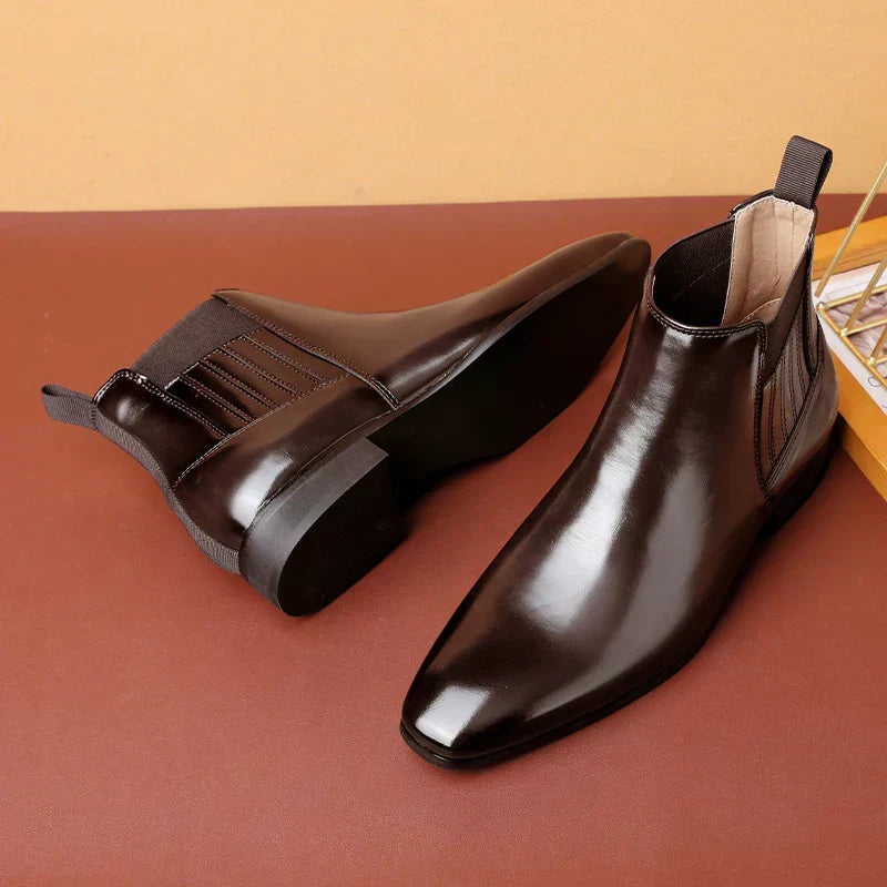 Marlowe | Women's Chelsea Ankle Boot in Dark Brown - Dark Brown - Image 5