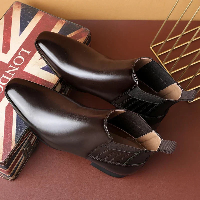 Marlowe | Women's Chelsea Ankle Boot in Dark Brown - Dark Brown - Image 6