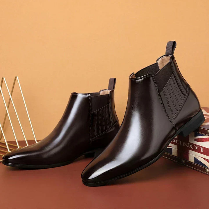 Marlowe | Women's Chelsea Ankle Boot in Dark Brown - Dark Brown - Image 7