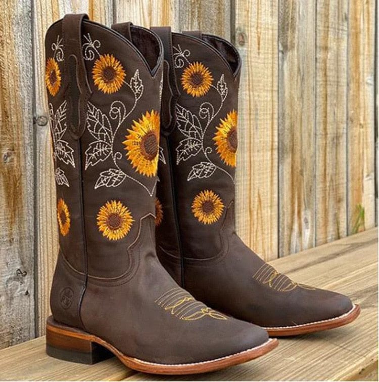 Sunniva | Women's Wide Calf Western Cowboy Boots - Camel - Image 2